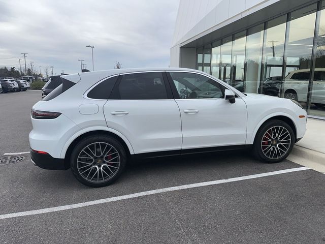 2020 Porsche Cayenne Base