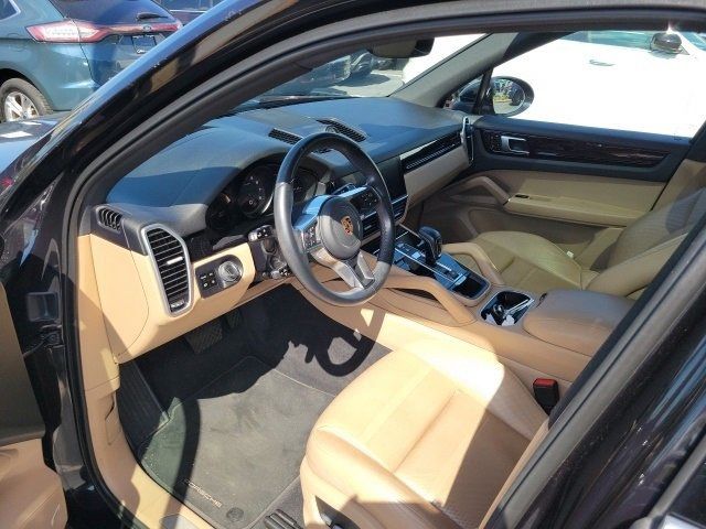 2020 Porsche Cayenne Base