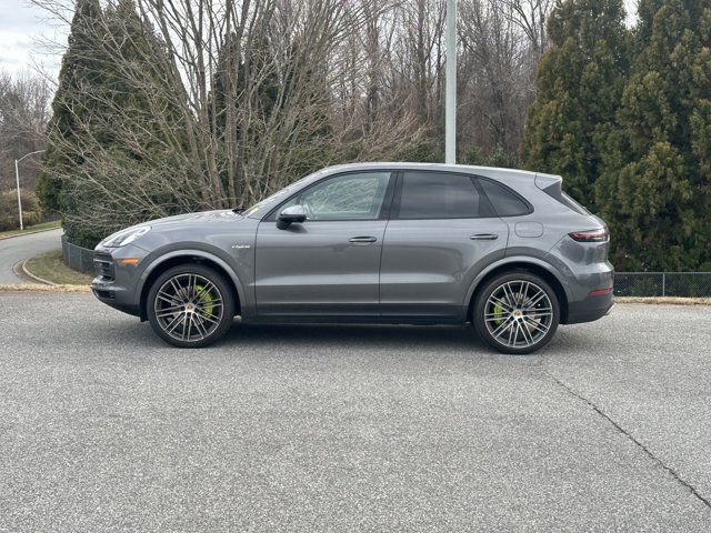 2020 Porsche Cayenne E-Hybrid Base