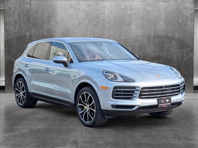 2020 Porsche Cayenne E-Hybrid Base