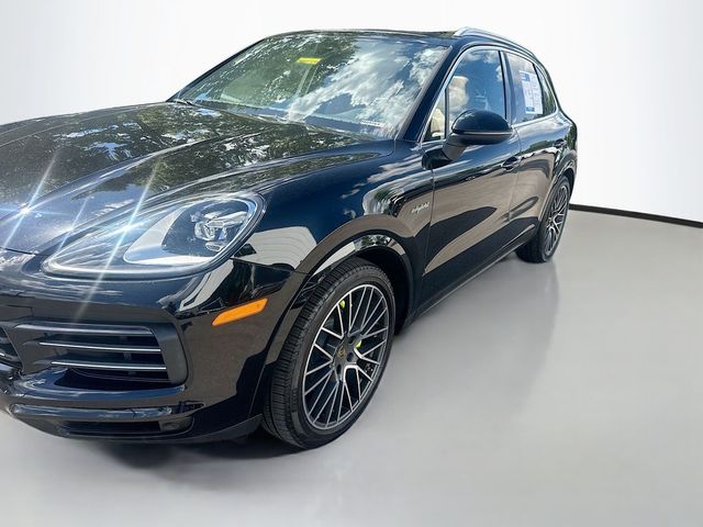2020 Porsche Cayenne E-Hybrid Base