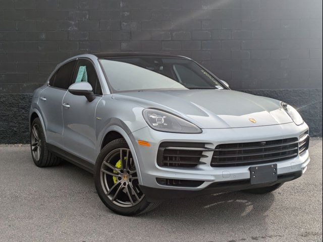 2020 Porsche Cayenne E-Hybrid Base