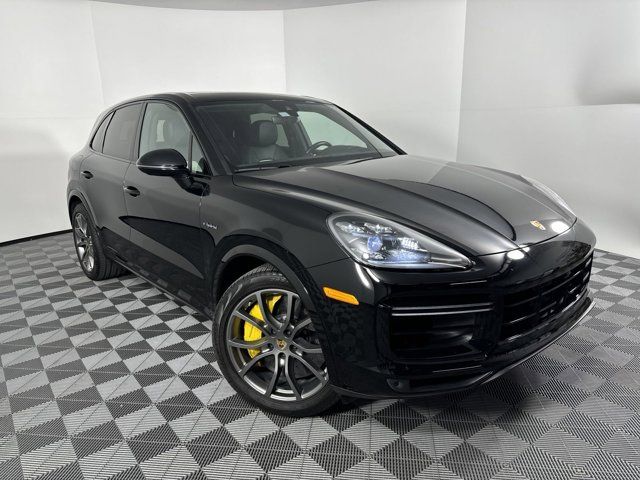 2020 Porsche Cayenne E-Hybrid Turbo S