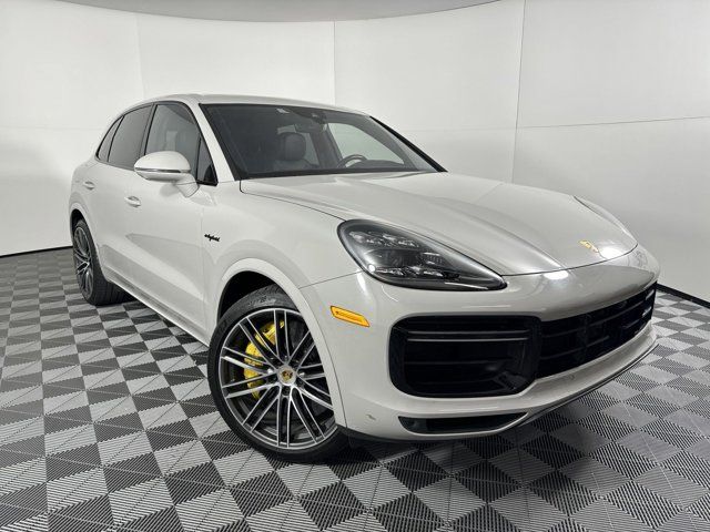 2020 Porsche Cayenne E-Hybrid Turbo S