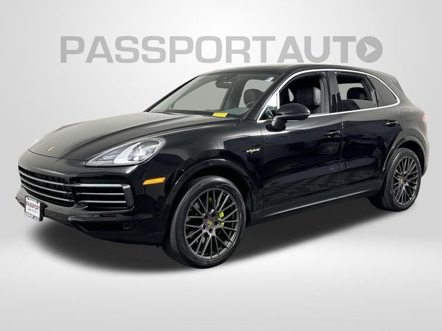 2020 Porsche Cayenne E-Hybrid Base