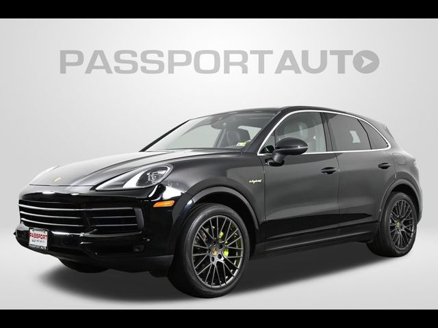 2020 Porsche Cayenne E-Hybrid Base