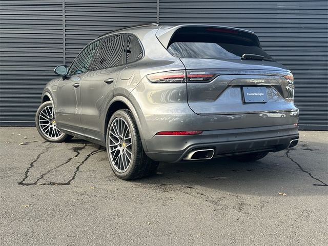 2020 Porsche Cayenne E-Hybrid Base