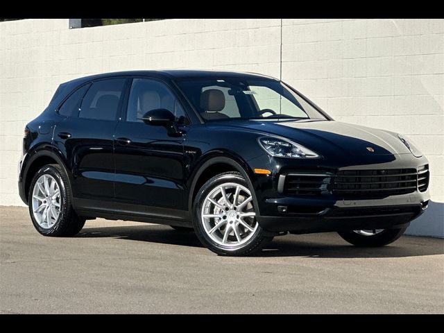 2020 Porsche Cayenne E-Hybrid Base