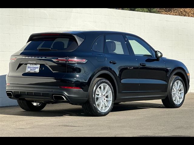 2020 Porsche Cayenne E-Hybrid Base