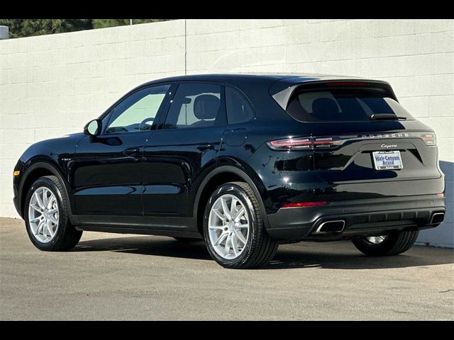 2020 Porsche Cayenne E-Hybrid Base