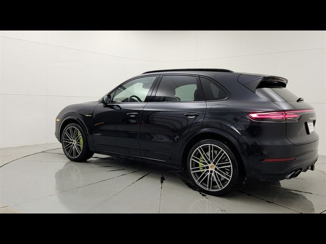 2020 Porsche Cayenne E-Hybrid Turbo S