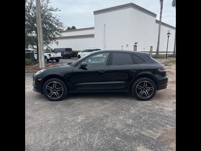 2020 Porsche Macan Base