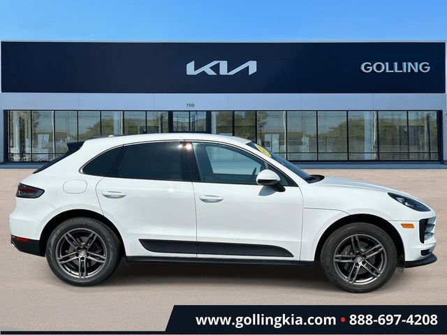 2020 Porsche Macan Base