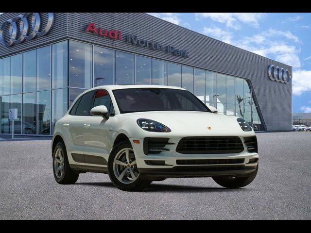 2020 Porsche Macan Base