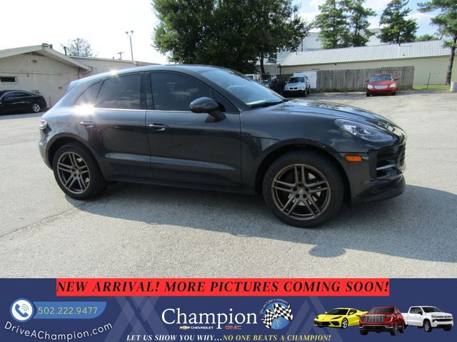 2020 Porsche Macan Base