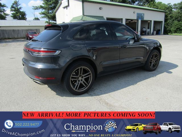 2020 Porsche Macan Base