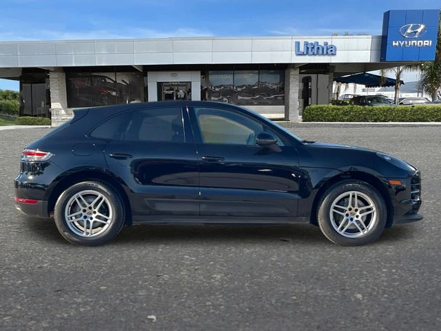 2020 Porsche Macan Base