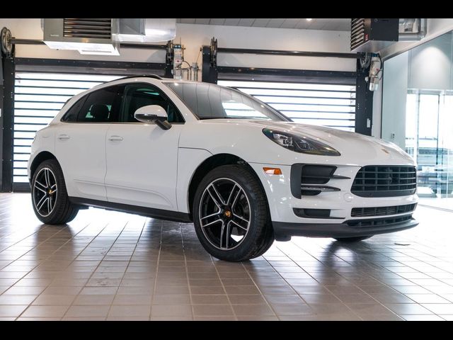 2020 Porsche Macan Base