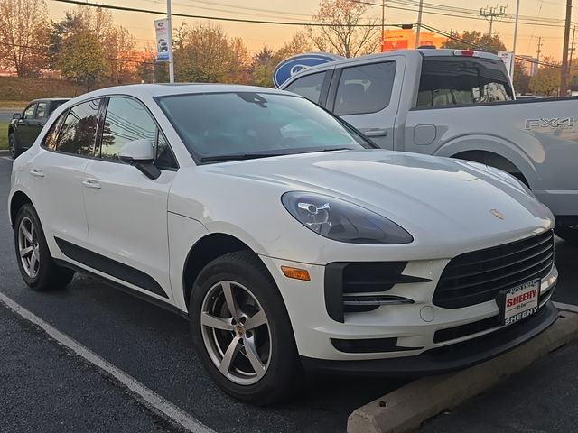 2020 Porsche Macan Base