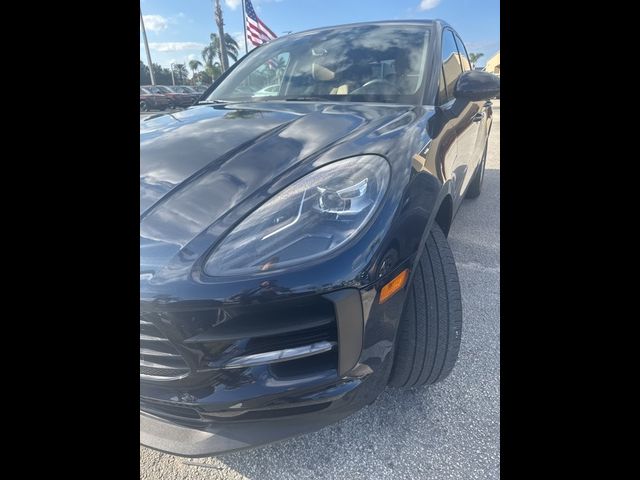 2020 Porsche Macan Base