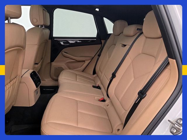 2020 Porsche Macan Base
