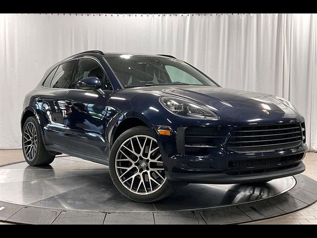 2020 Porsche Macan Base