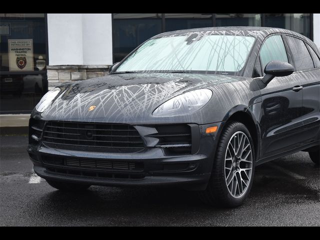 2020 Porsche Macan Base