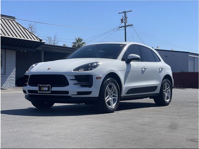 2020 Porsche Macan Base