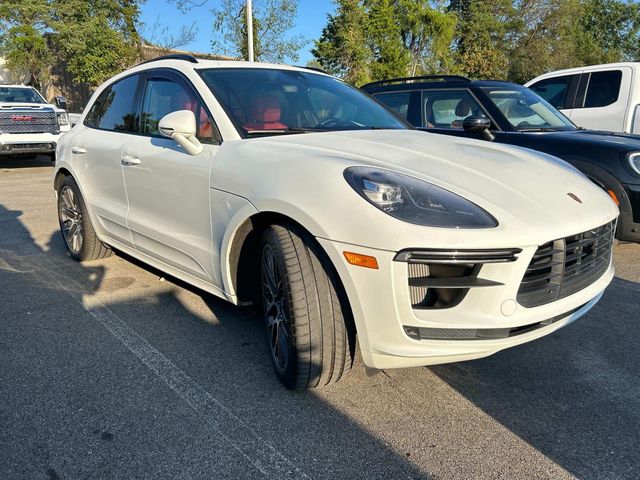 2020 Porsche Macan Turbo