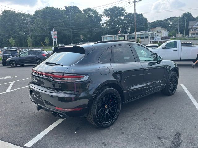 2020 Porsche Macan Turbo