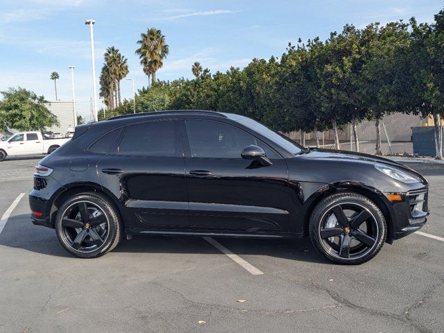 2020 Porsche Macan Turbo