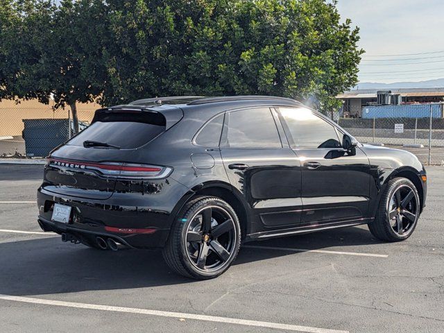 2020 Porsche Macan Turbo