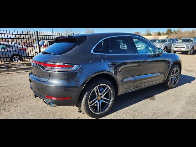 2020 Porsche Macan Turbo