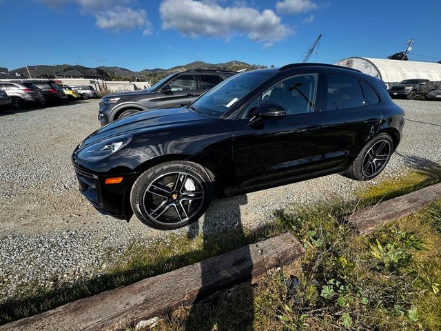 2020 Porsche Macan Turbo