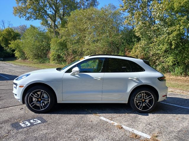 2020 Porsche Macan Turbo