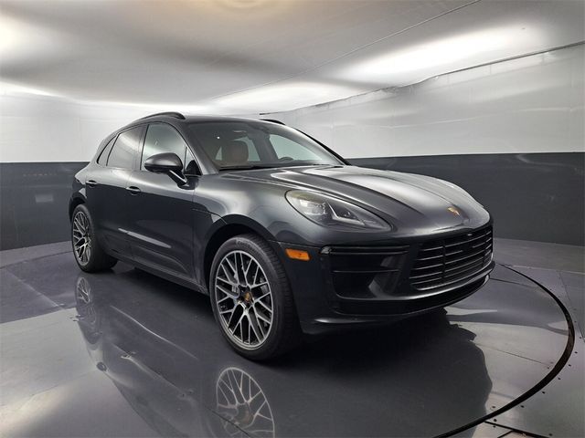 2020 Porsche Macan Turbo