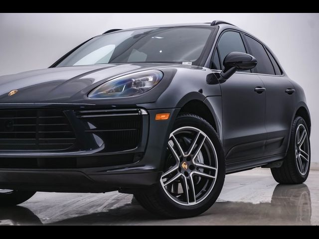 2020 Porsche Macan Turbo