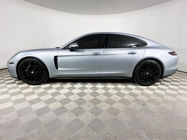 2020 Porsche Panamera 4