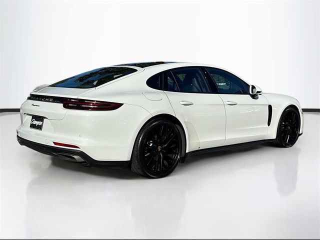 2020 Porsche Panamera 