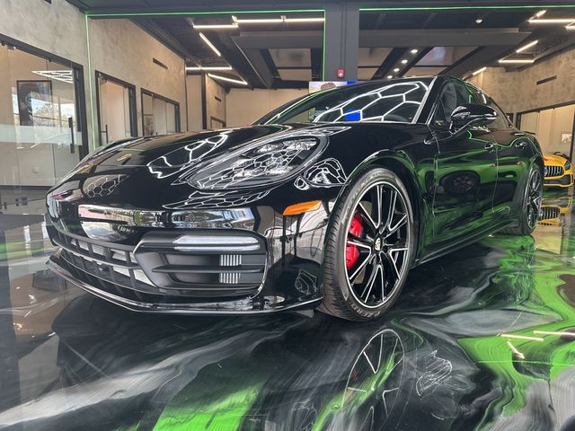 2020 Porsche Panamera GTS