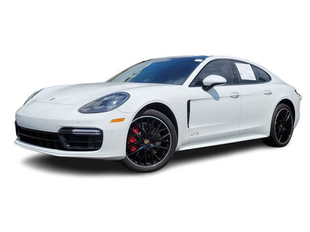 2020 Porsche Panamera GTS