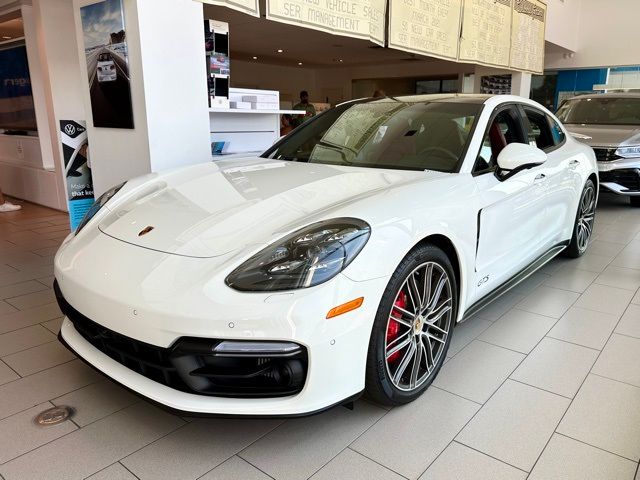 2020 Porsche Panamera GTS