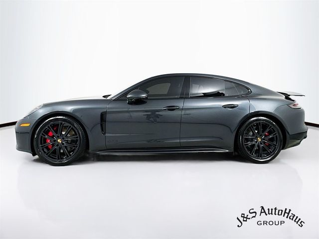 2020 Porsche Panamera GTS