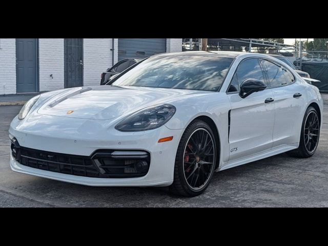 2020 Porsche Panamera GTS