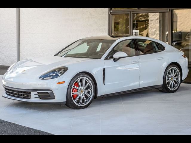 2020 Porsche Panamera