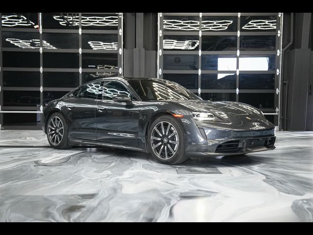2020 Porsche Taycan Turbo