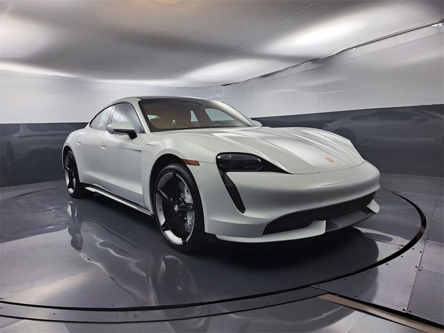 2020 Porsche Taycan Turbo