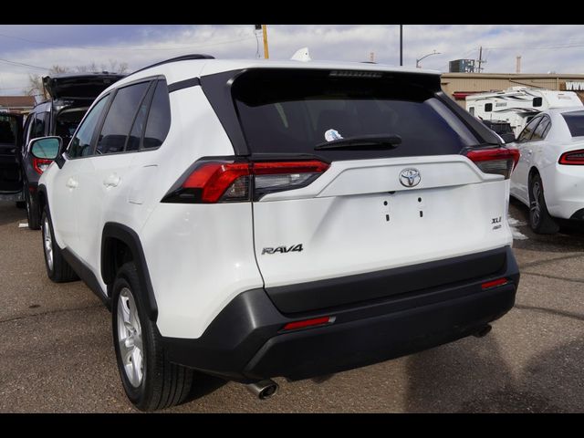 2020 Toyota RAV4 XLE