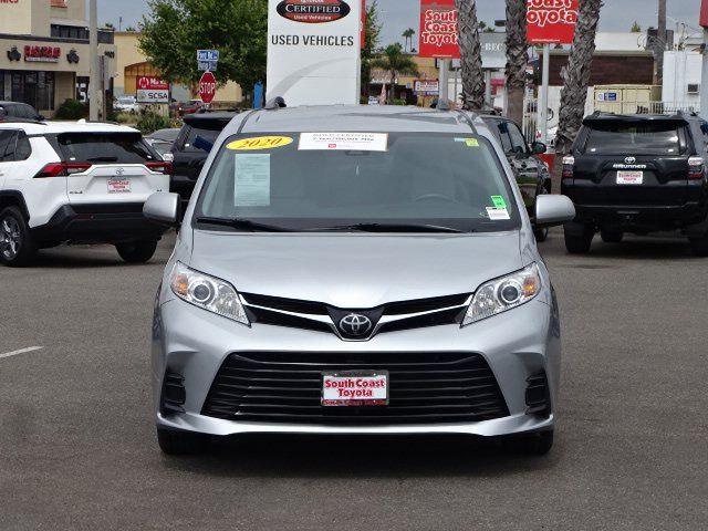 2020 Toyota Sienna LE