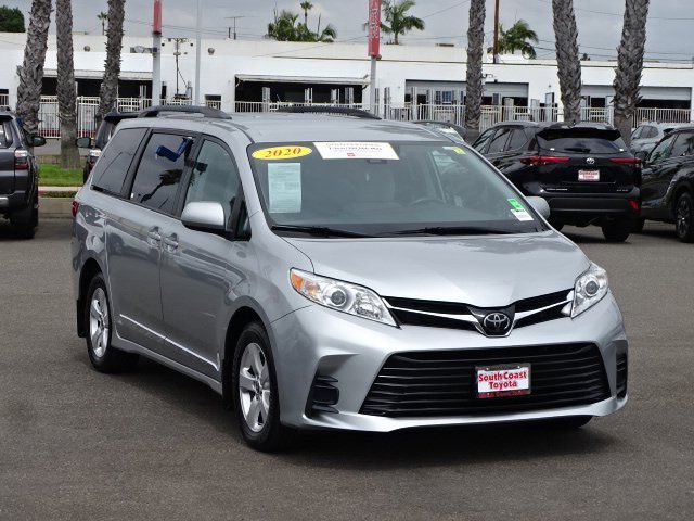 2020 Toyota Sienna LE